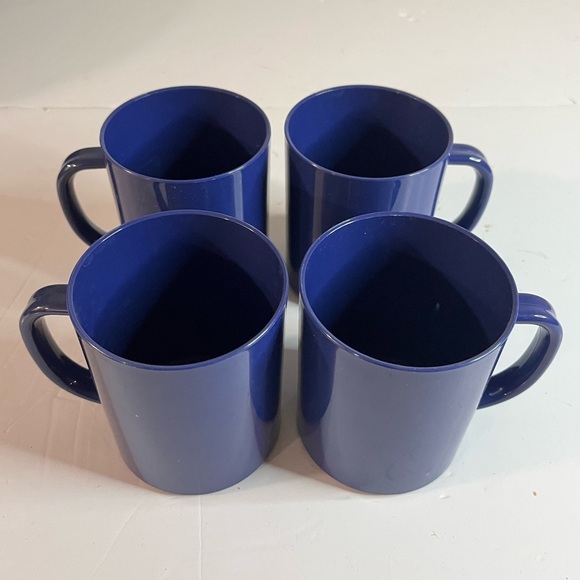 Vintage Blue Wicker Picnic Basket Set – 36+ Pieces Complete - Picture 9 of 16